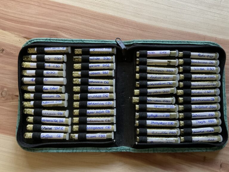 Homöopathie Taschenapotheke - © Initiative Homöopathie hilft