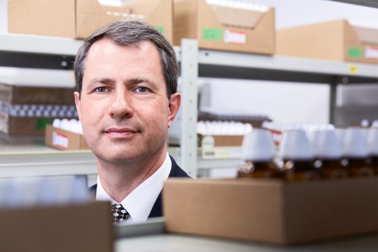 Im Gespräch: Dr. Fritz Gamerith zur Arzneiherstellung in der Homöopathie